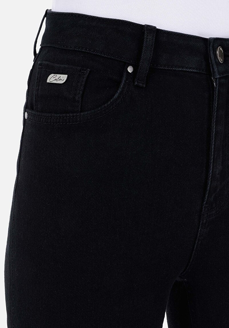 Показати інформацію про 703 Carla Джинси Жіночі Чорні Вузького Крою Cl1067197
