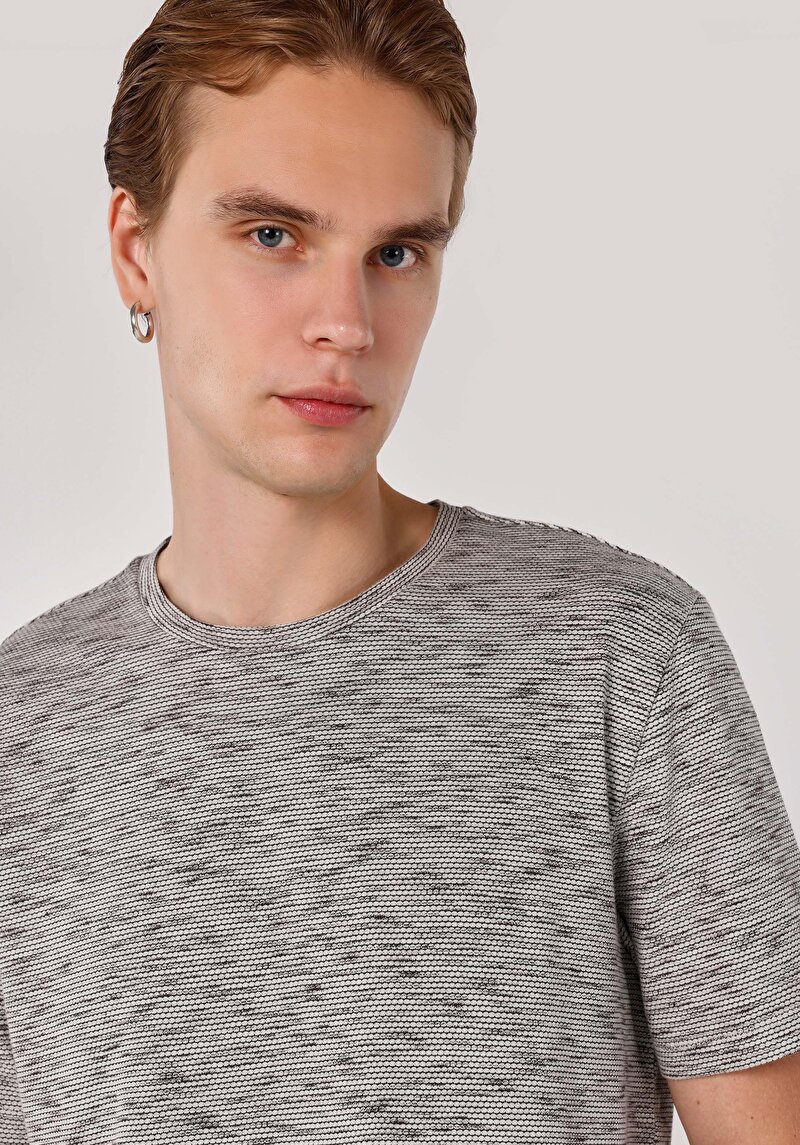 Показати інформацію про Футболка З Коротким Рукавом Чоловіча Сіра  Cl1062866