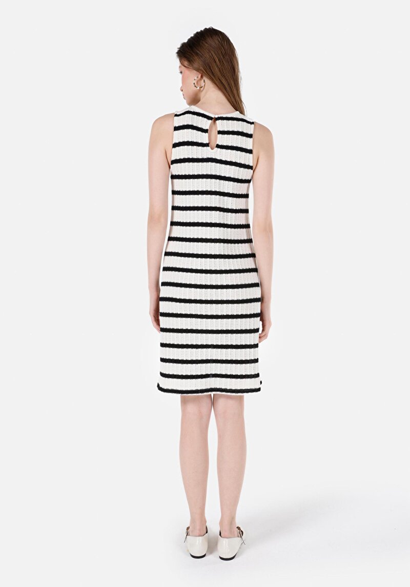 Показати інформацію про Сукня Жіноча Чорна  Cl1069053