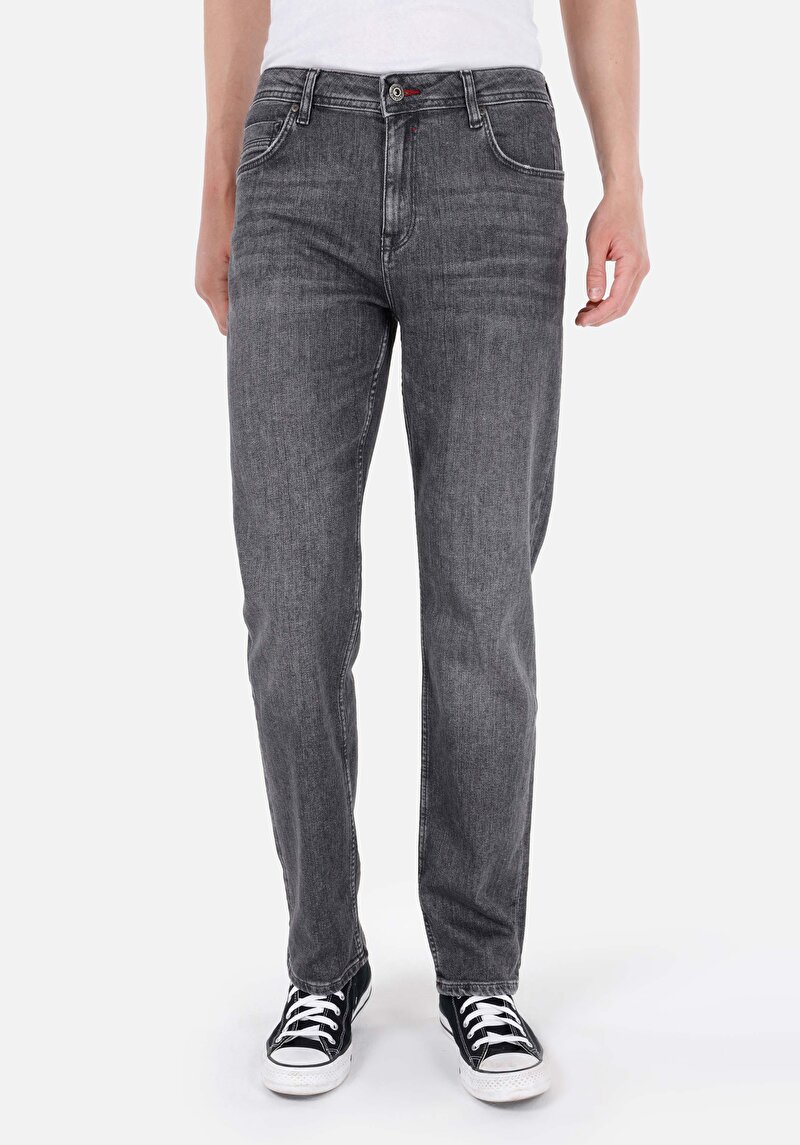 Показати інформацію про 045 David Джинси Чоловічі Чорні Класичного Крою Cl1069473