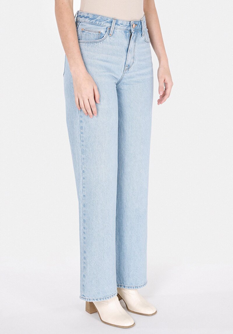 Зображення 970 Berry Джинси Жіночі Блакитні Класичного Крою Cl1073219