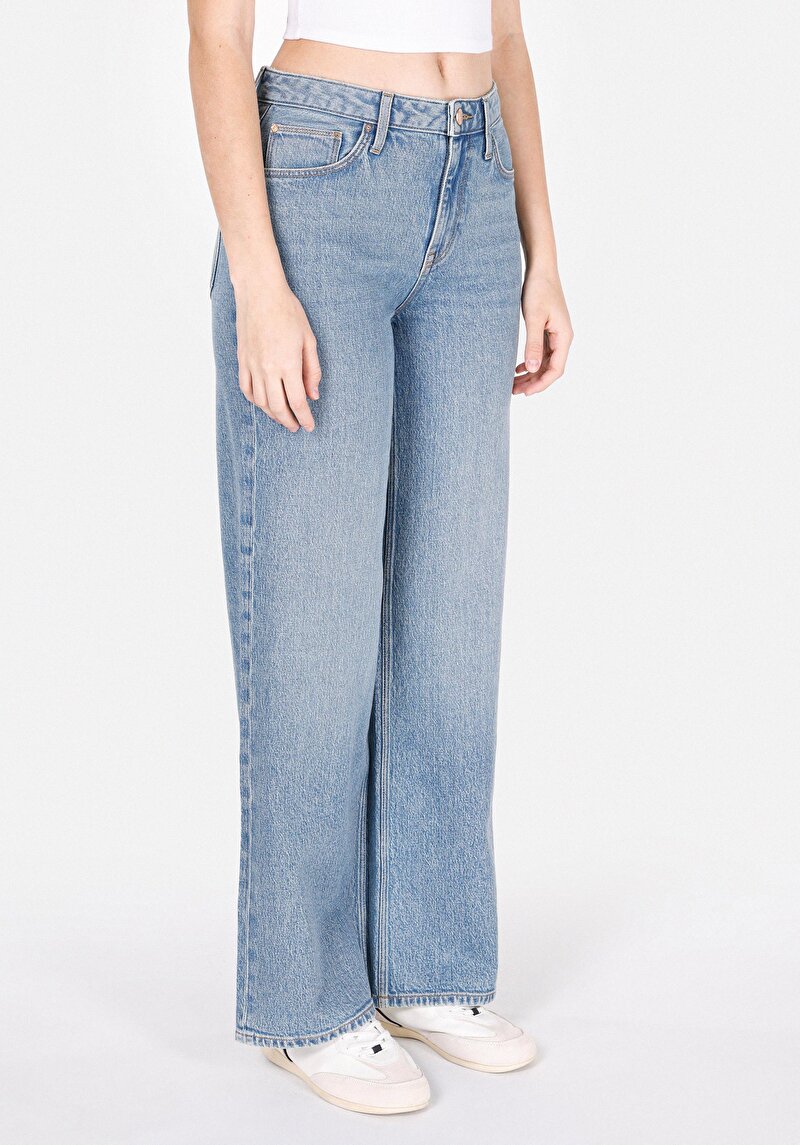 Показати інформацію про 970 Berry Джинси Жіночі Блакитні Класичного Крою Cl1073221