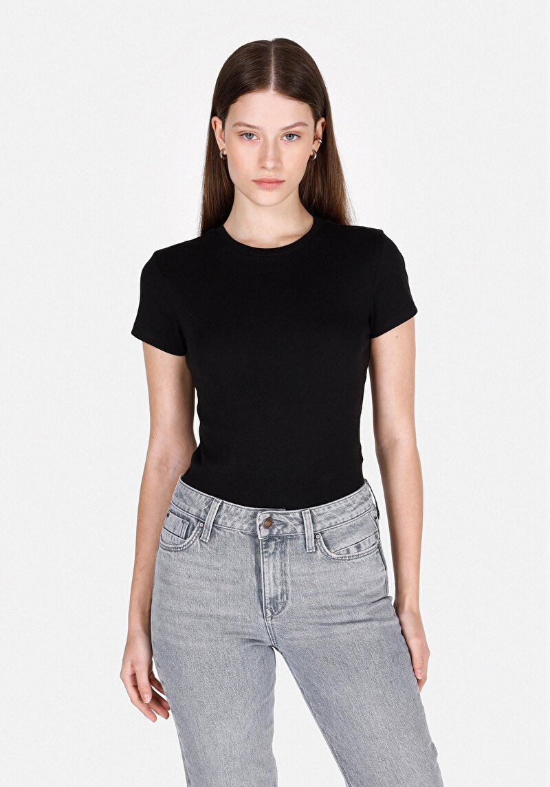 Зображення Футболка З Коротким Рукавом Жіноча Чорна  Cl1073597