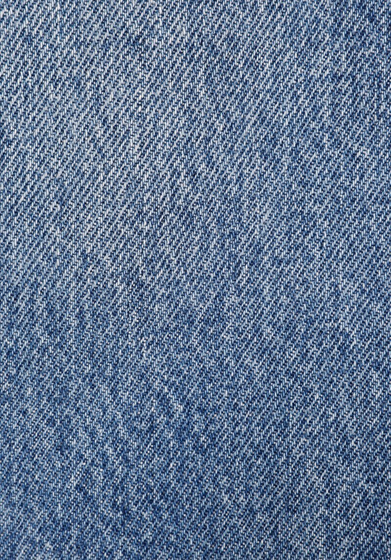 Показати інформацію про 045 David Джинси Чоловічі Блакитні Класичного Крою Cl1074500