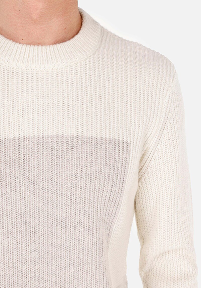 Показати інформацію про Светр Чоловічий Бежевий  Cl1070837