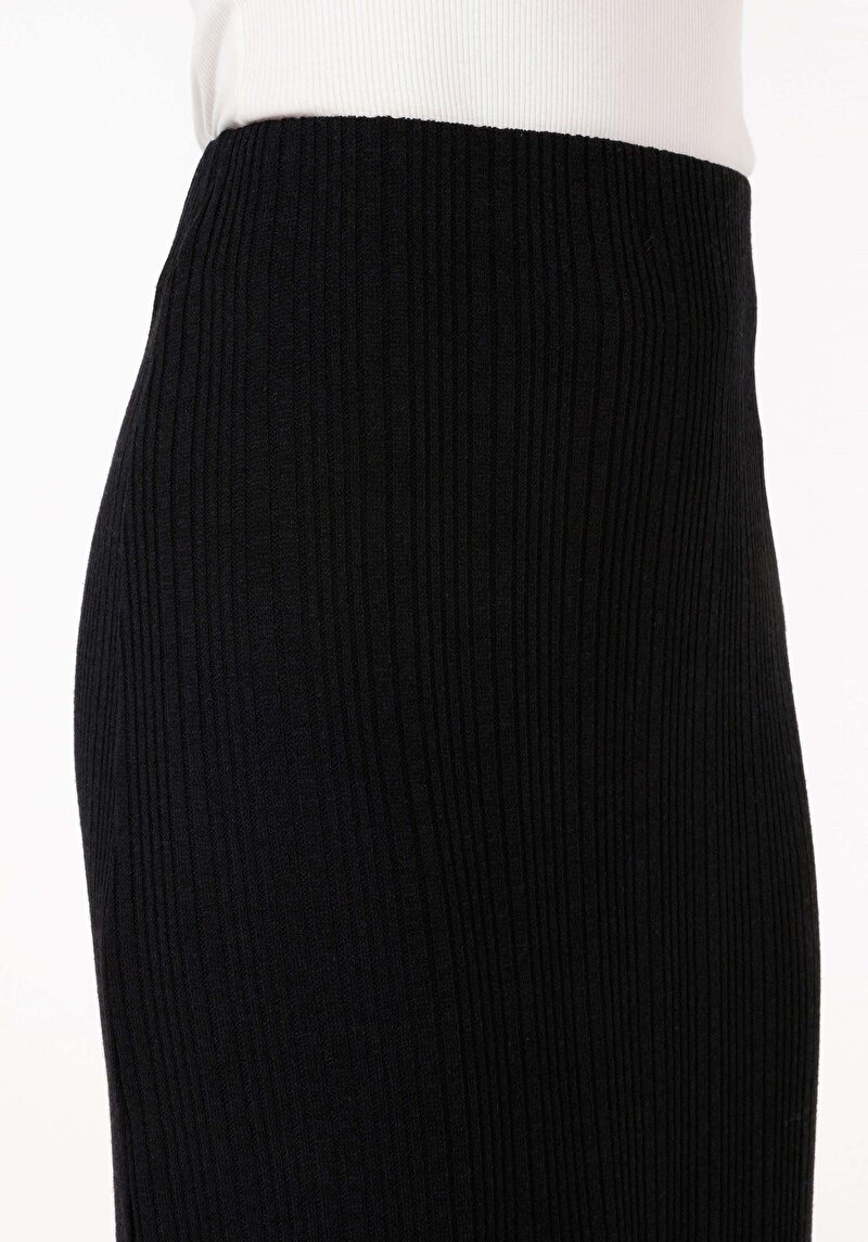 Показати інформацію про Спідниця Жіноча Чорна  Cl1070873