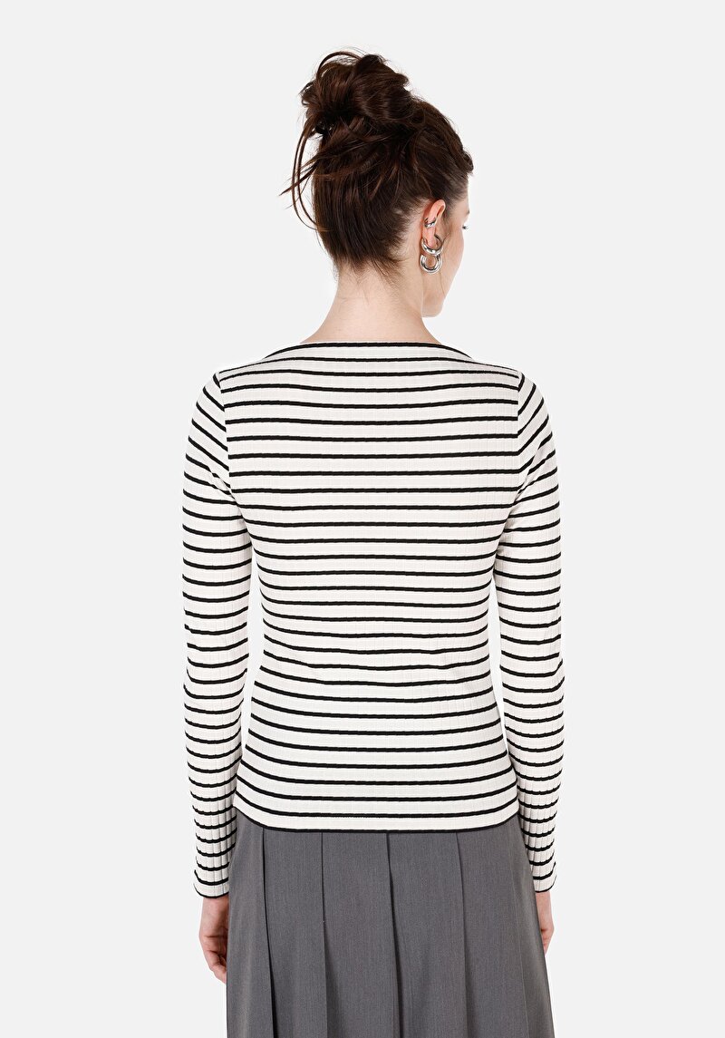 Показати інформацію про Футболка З Довгим Рукавом Жіноча Біла  Cl1071098