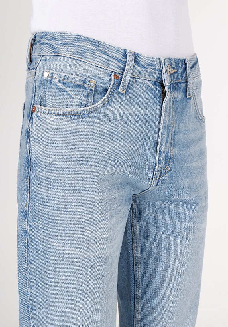 Показати інформацію про 045 David Джинси Чоловічі Блакитні Класичного Крою Cl1072784