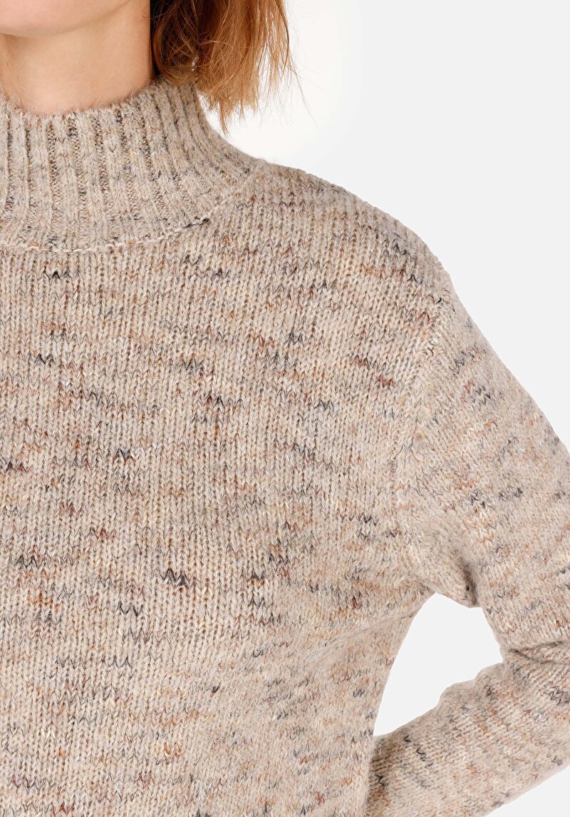 Показати інформацію про Светр Жіночий Бежевий  Cl1071126