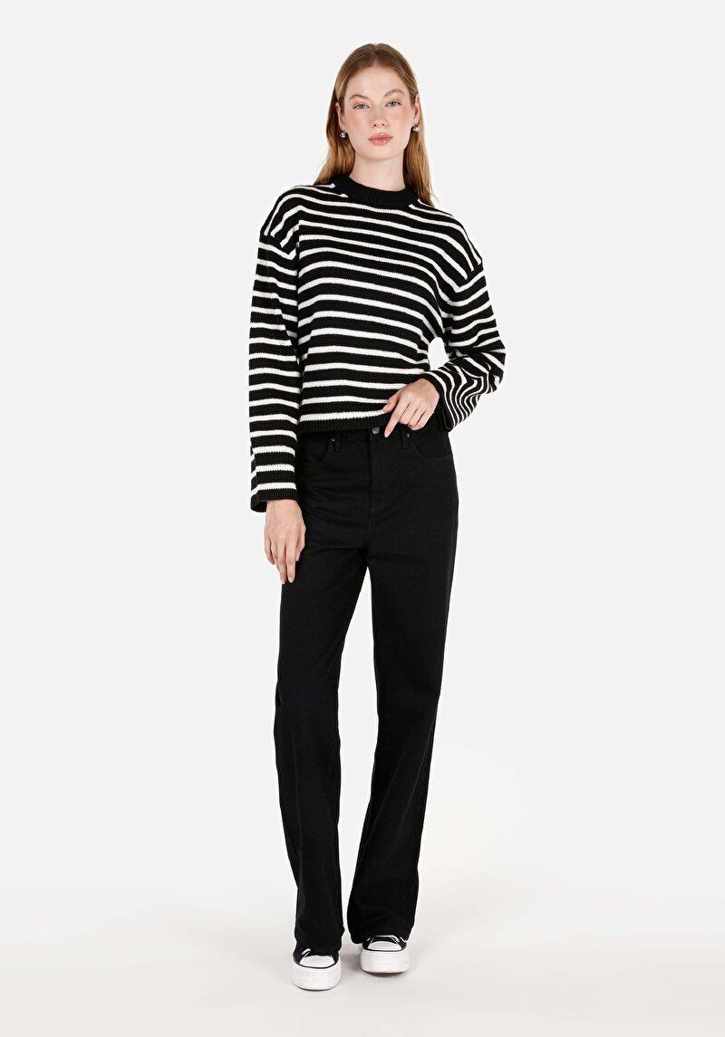 Показати інформацію про Светр Жіночий Чорний  Cl1071139