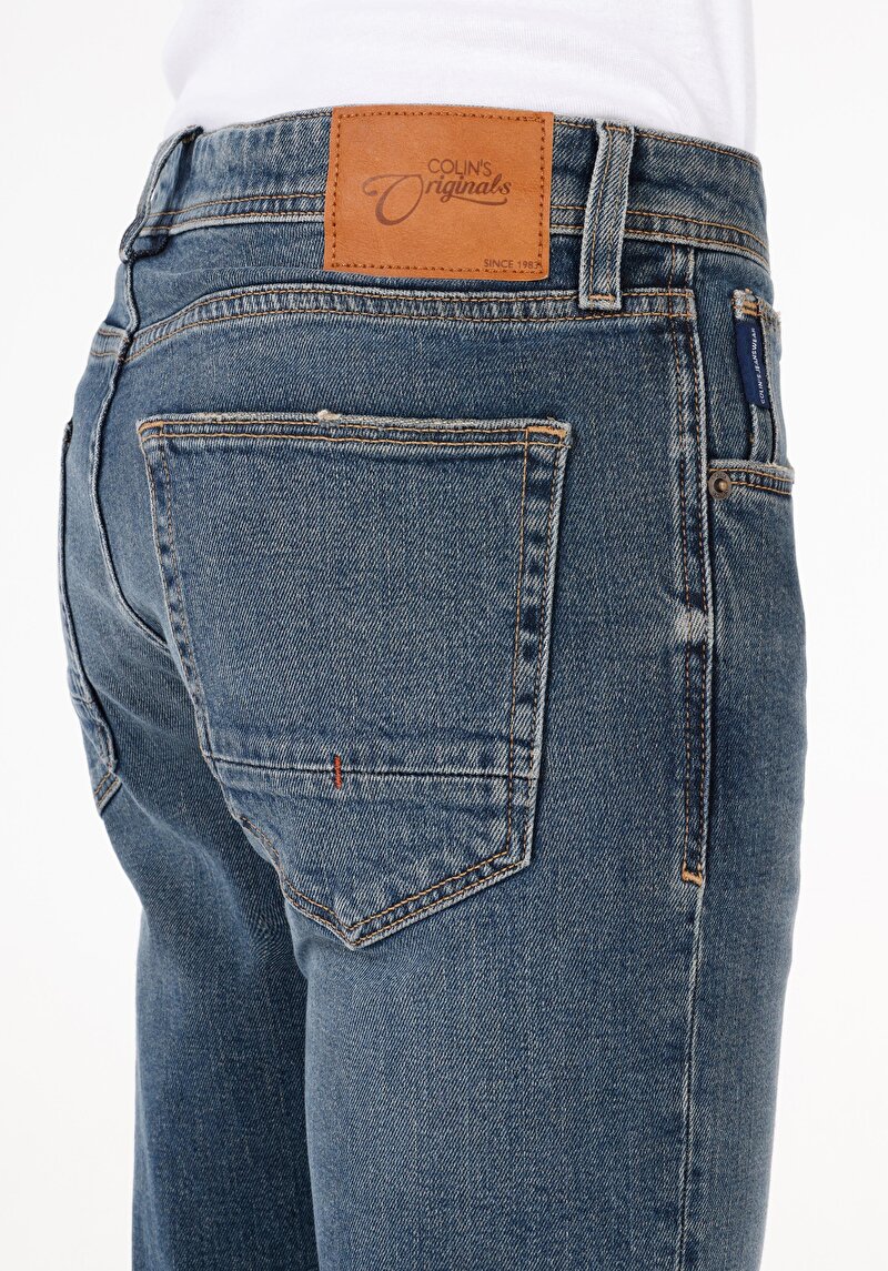 Показати інформацію про 044 Karl Джинси Чоловічі Чорні Прямого Крою Cl1071279