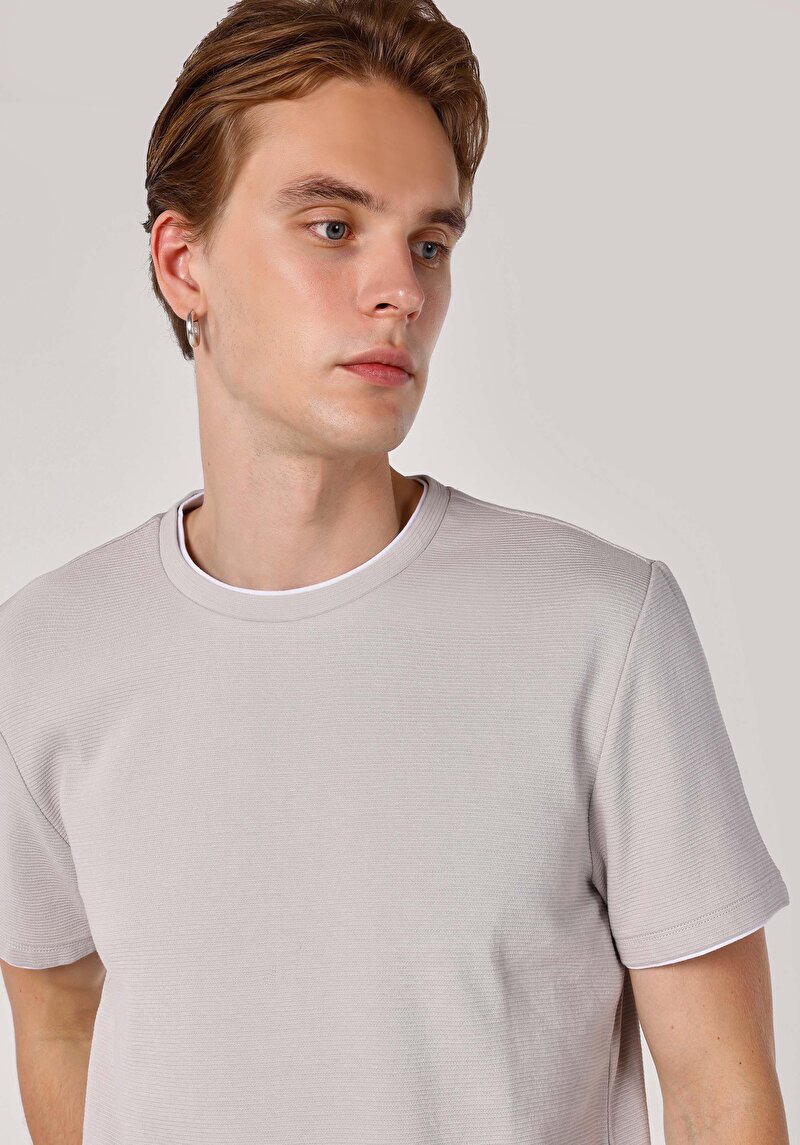 Показати інформацію про Футболка З Коротким Рукавом Чоловіча Сіра  Cl1064351