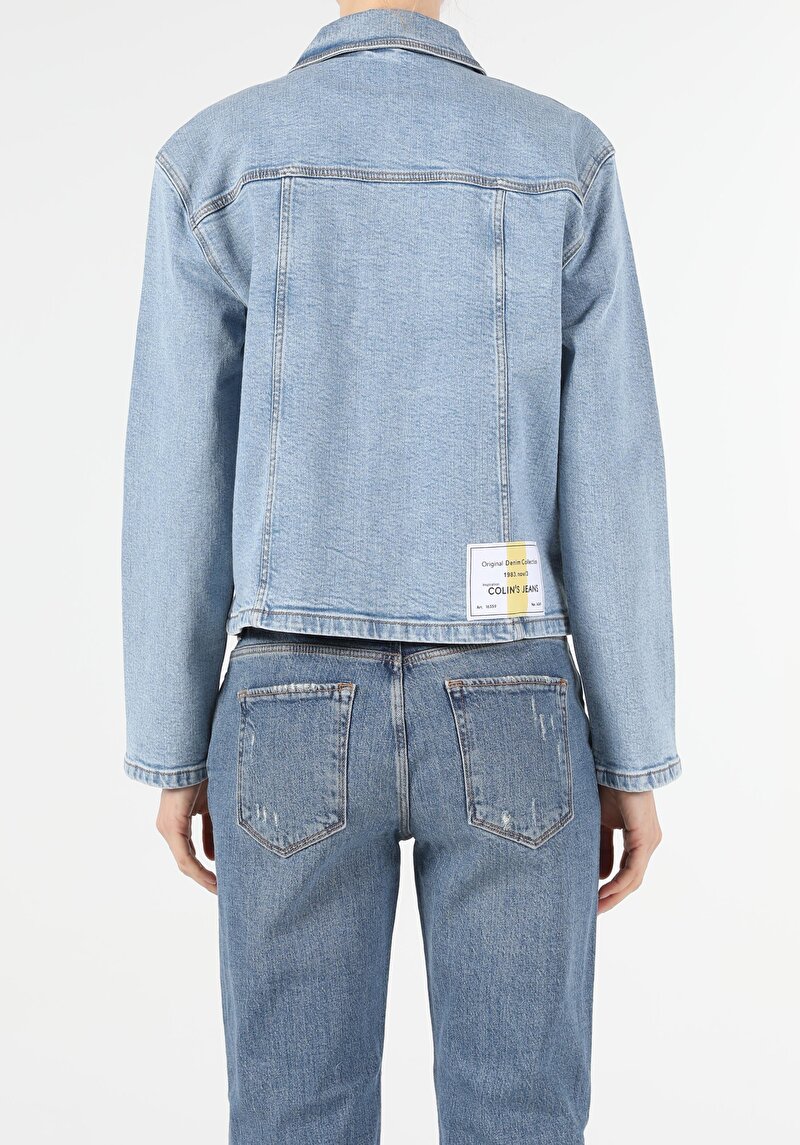 Показати інформацію про Джинсова Куртка Жіноча Блакитна Класичного Крою CL1054658