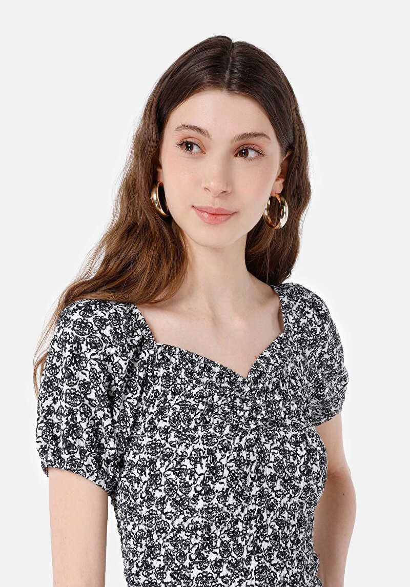 Показати інформацію про Футболка З Коротким Рукавом Жіноча Чорна  Cl1067922