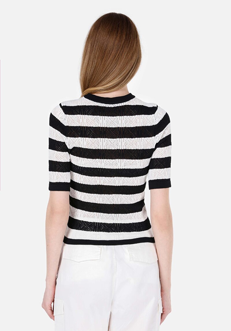 Показати інформацію про Светр Із Коротким Рукавом Жіночий Чорний  Cl1069130