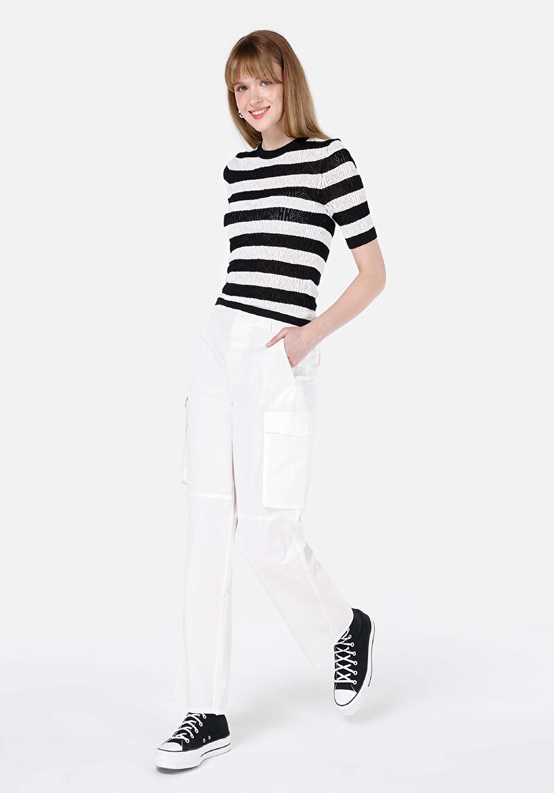 Показати інформацію про Светр Із Коротким Рукавом Жіночий Чорний  Cl1069130