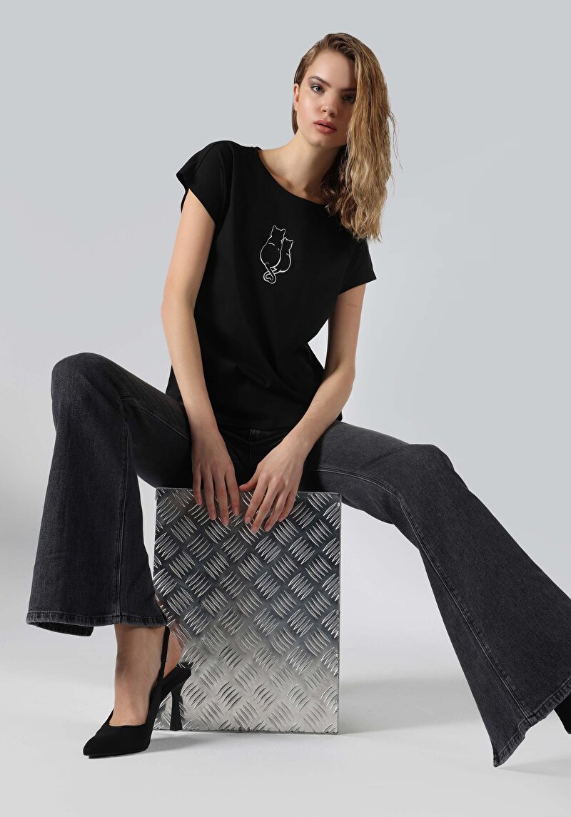 Зображення Футболка З Коротким Рукавом Жіноча Чорна  Cl1063438