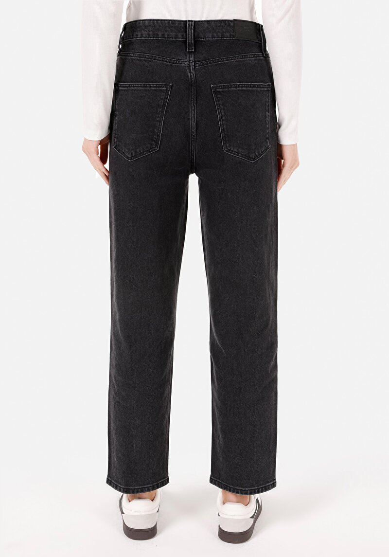 Показати інформацію про 884 Lauren Джинси Жіночі Чорні Прямого Крою Cl1070944