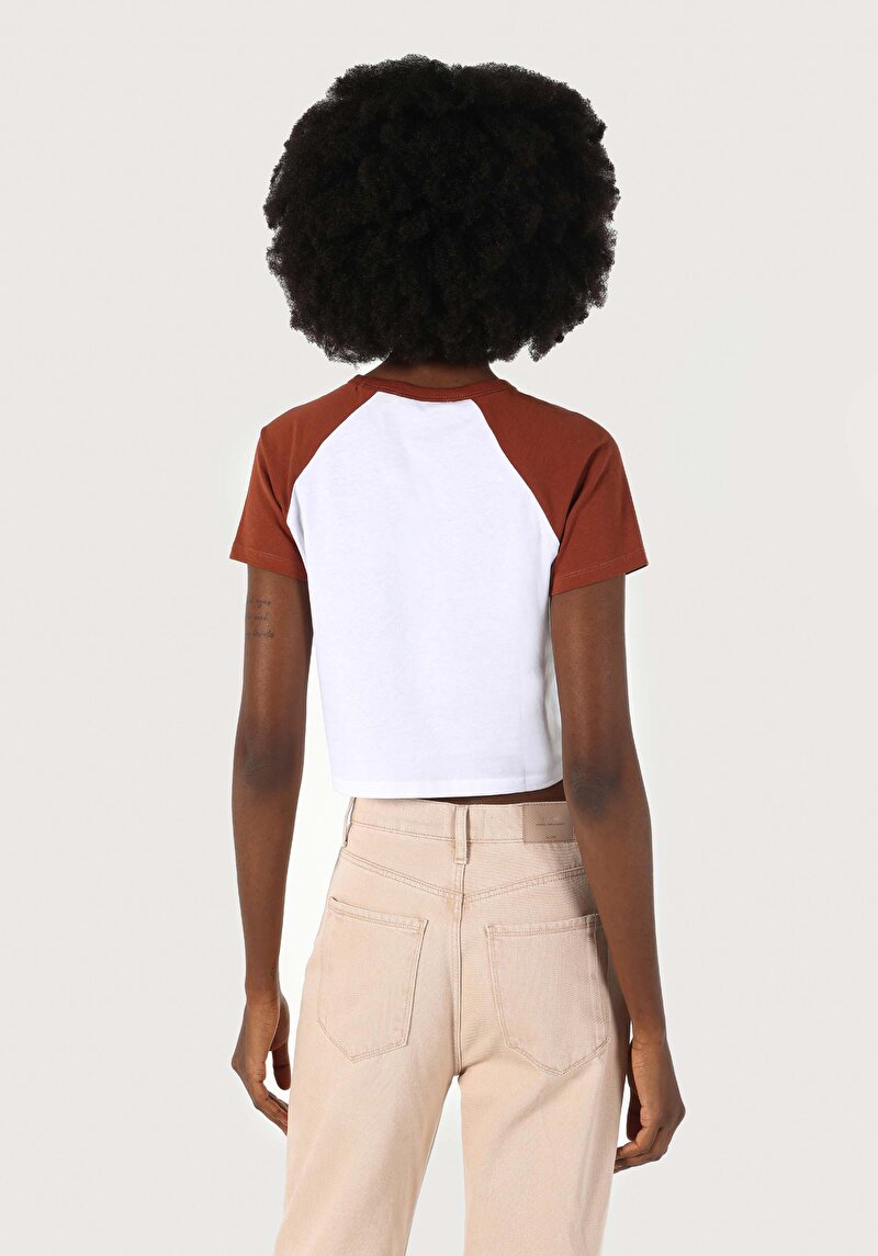 Показати інформацію про Футболка З Коротким Рукавом Жіноча Біла  Cl1063819