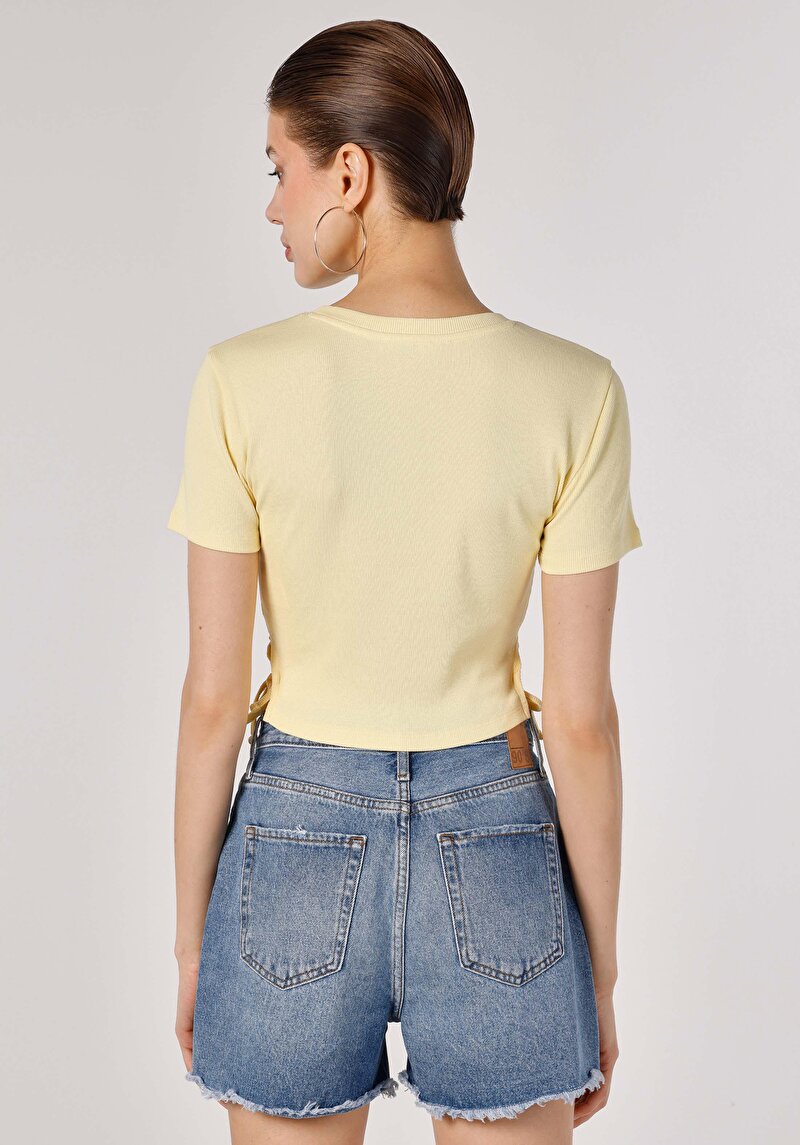 Показати інформацію про Футболка З Коротким Рукавом Жіноча Жовта  Cl1063843