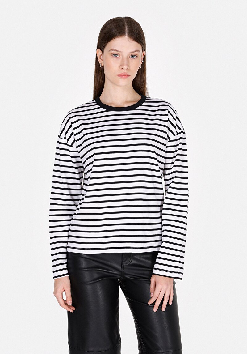 Зображення Футболка З Довгим Рукавом Жіноча Чорна  Cl1073949