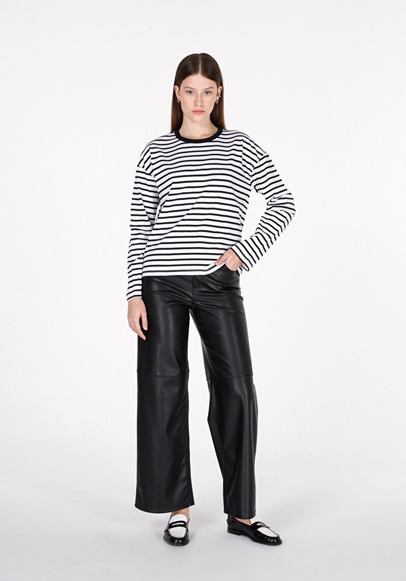 Показати інформацію про Футболка З Довгим Рукавом Жіноча Чорна  Cl1073949