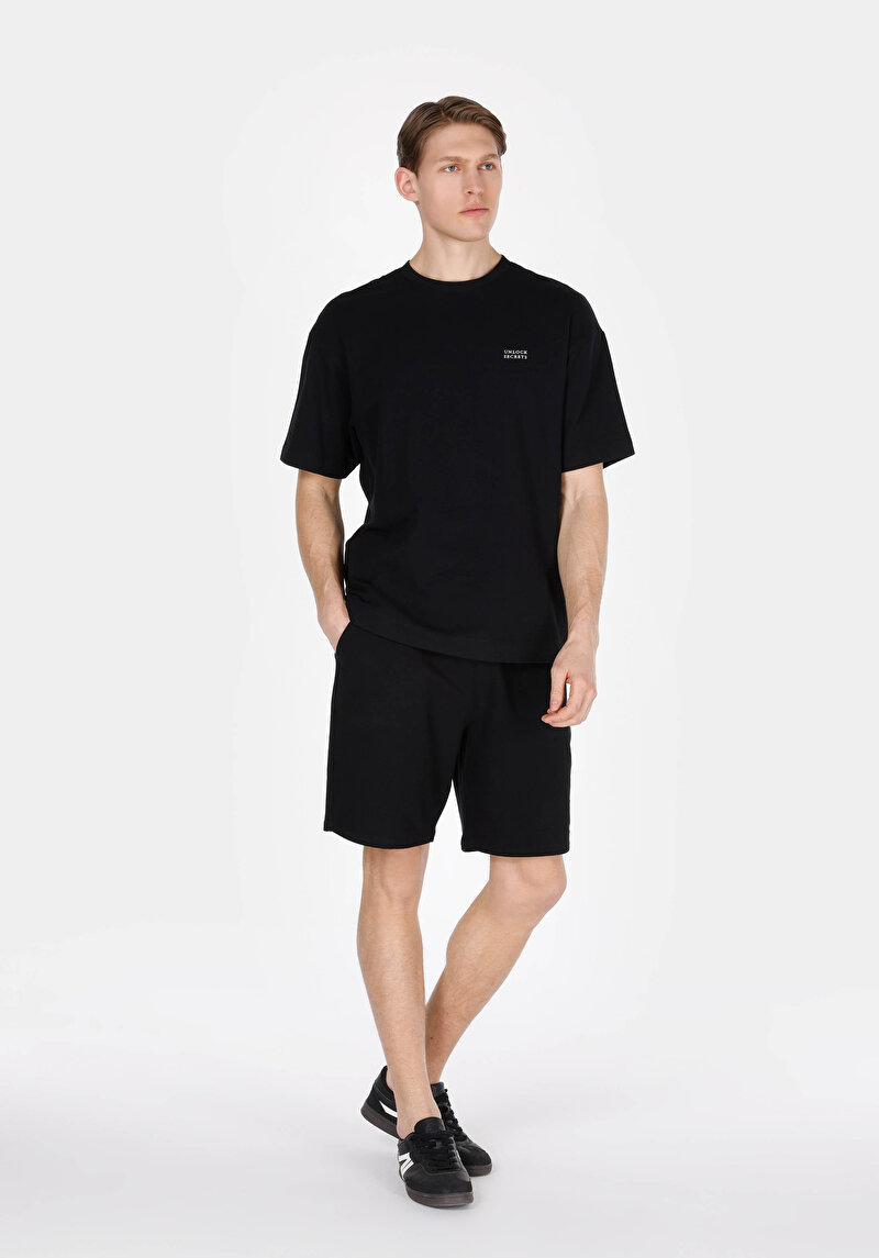 Показати інформацію про Футболка З Коротким Рукавом Чоловіча Чорна  Cl1074154