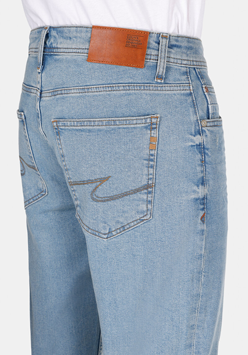 Показати інформацію про 045 David Джинси Чоловічі Блакитні Класичного Крою Cl1074749