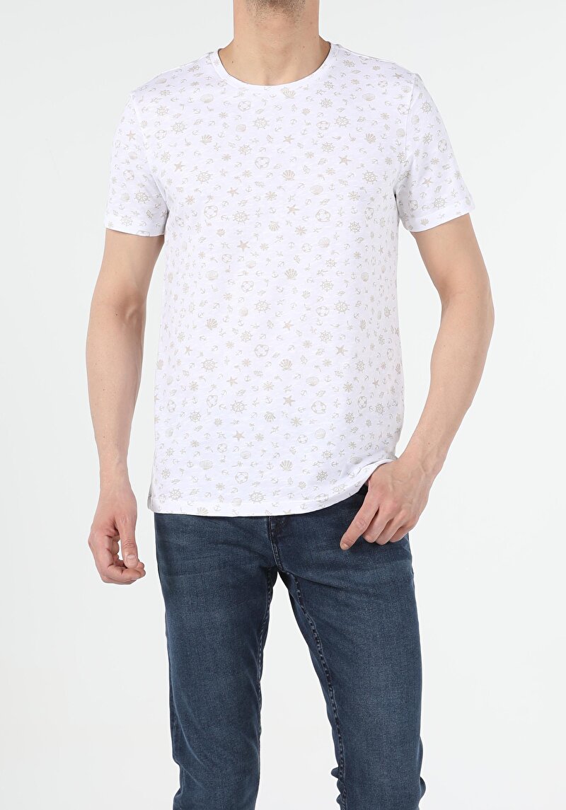 Показати інформацію про Футболка Чоловіча Біла Класичного Крою Cl1053680