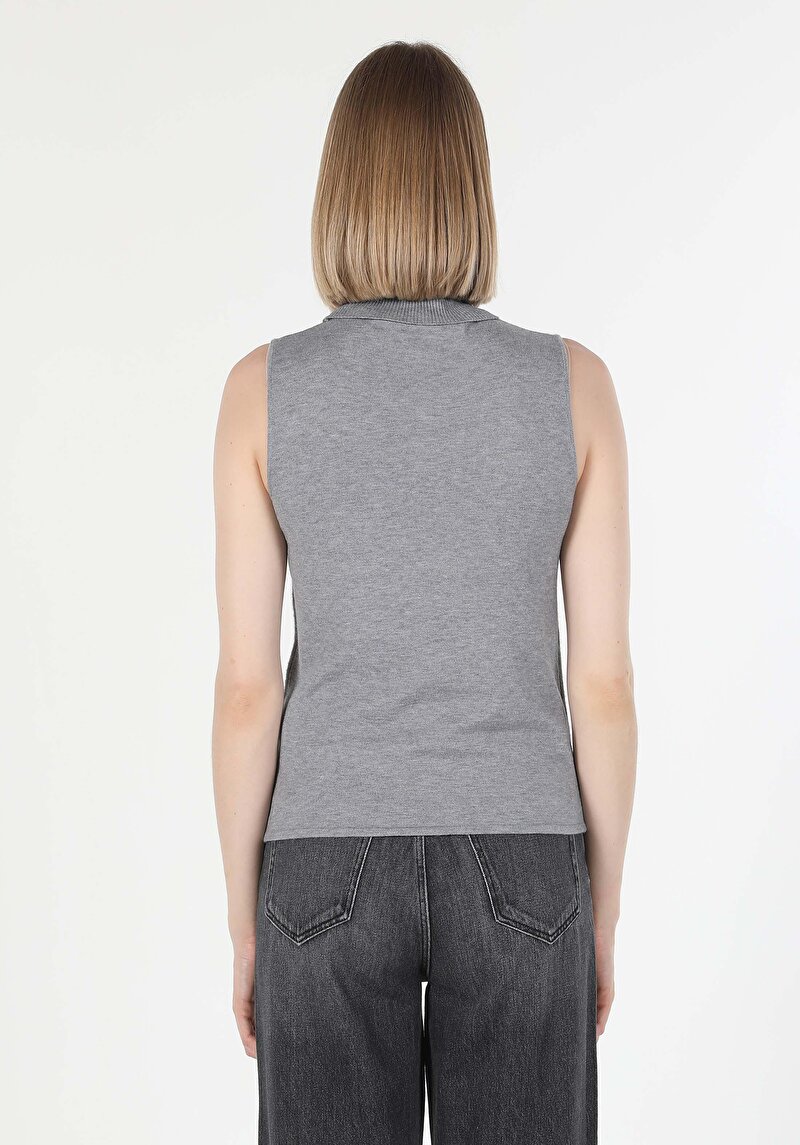 Показати інформацію про Светр Жіночий Сірий  Cl1060283