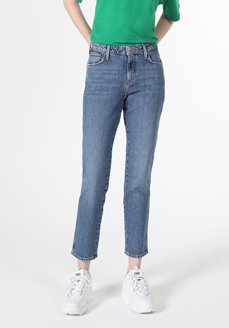 Показати інформацію про 703 Carla Джинси Жіночі  Вузького Крою Cl1060394