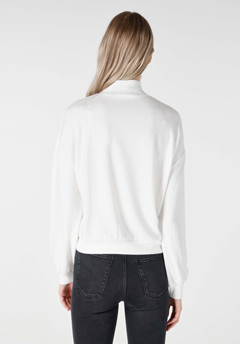 Показати інформацію про Футболка З Довгим Рукавом Жіноча Біла  Cl1055475