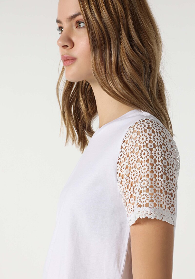 Показати інформацію про Футболка З Коротким Рукавом Жіноча Біла  Cl1063986