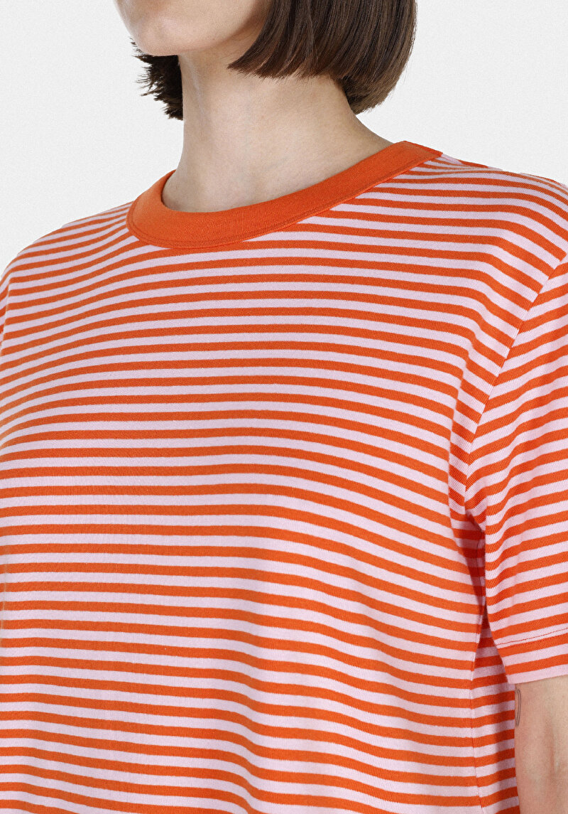 Показати інформацію про Футболка З Коротким Рукавом Жіноча Червона  Cl1074315