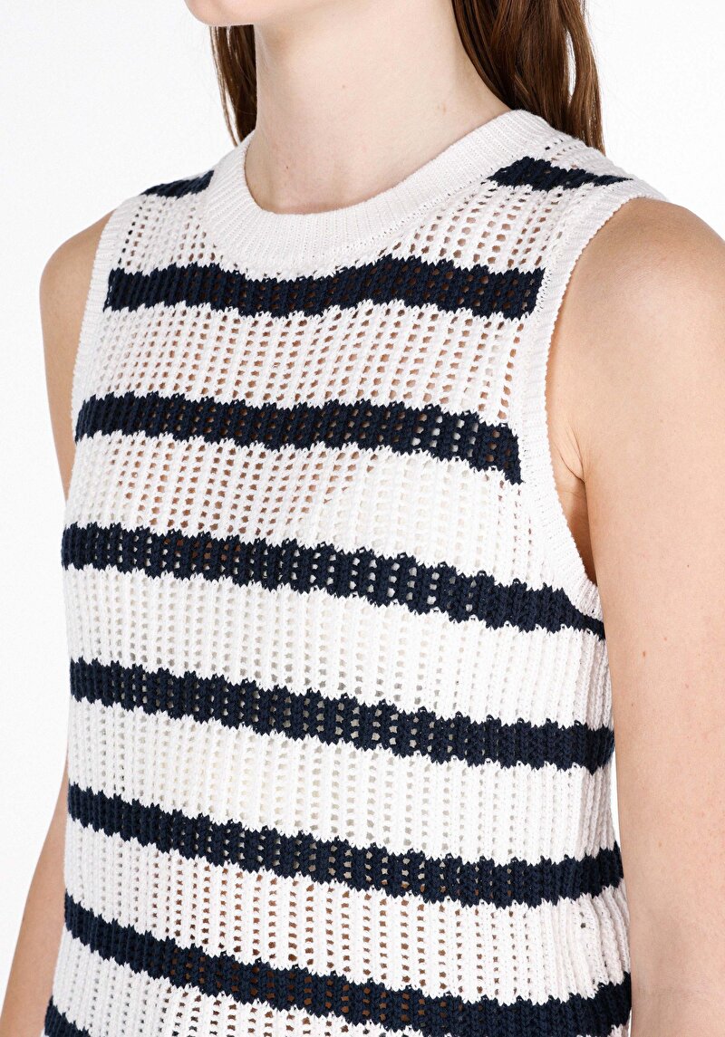 Показати інформацію про Светр Із Коротким Рукавом Жіночий Білий  Cl1072883