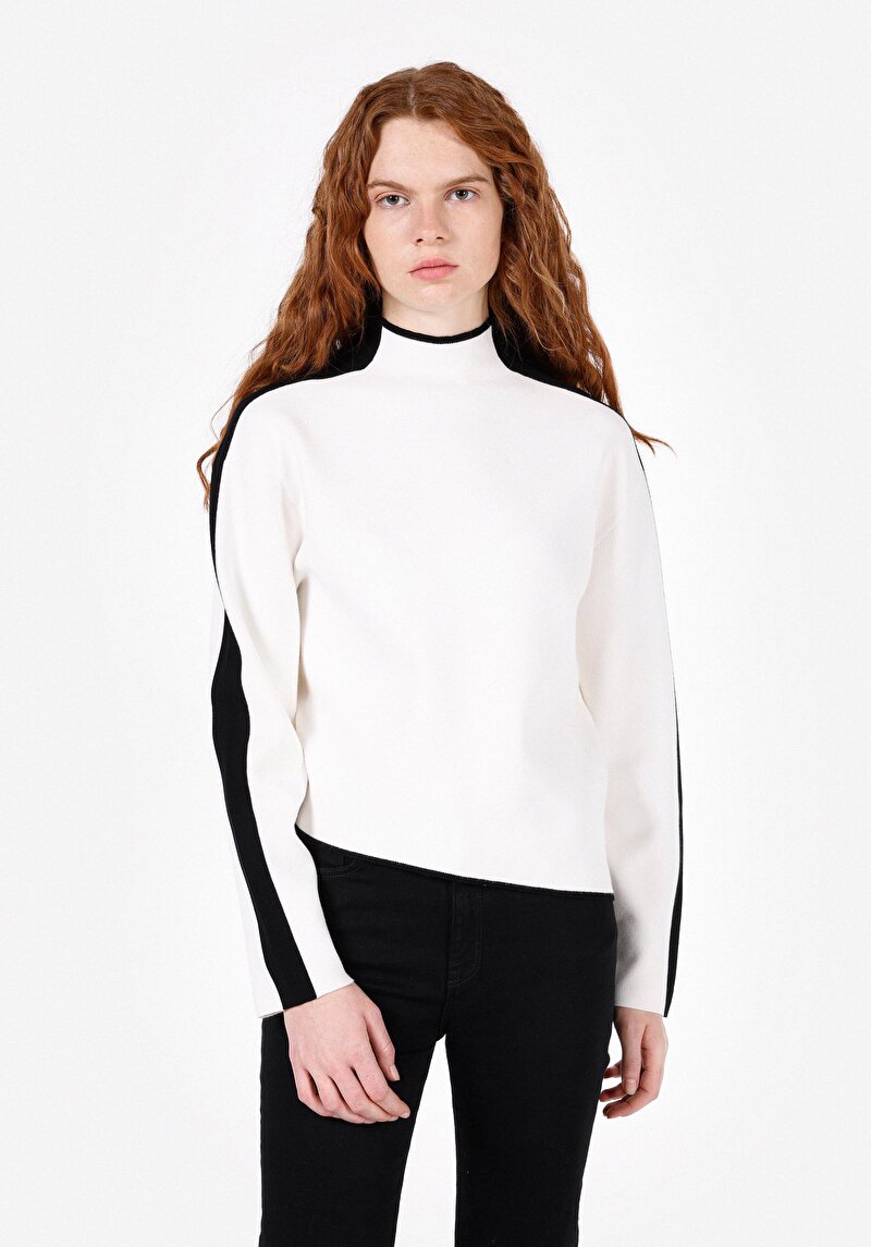 Зображення Светр Жіночий Білий  Cl1072525