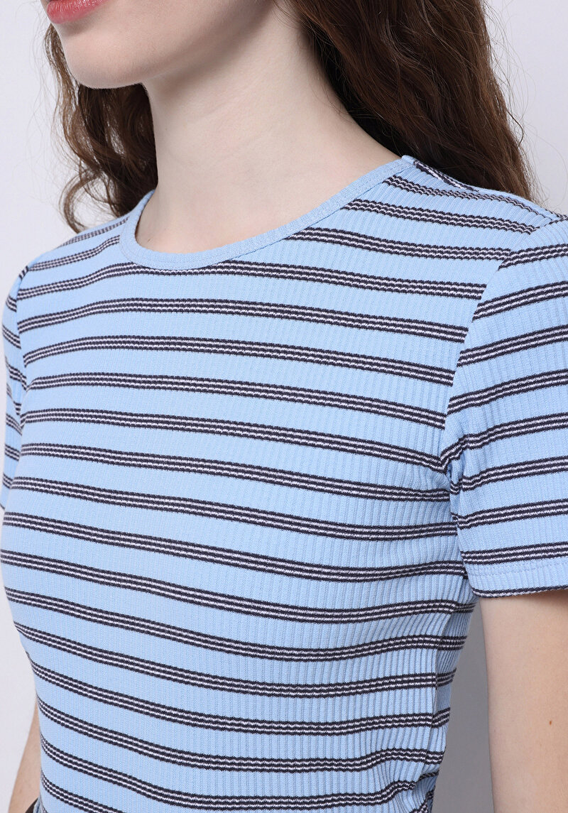 Показати інформацію про Футболка З Коротким Рукавом Жіноча Блакитна  Cl1076485