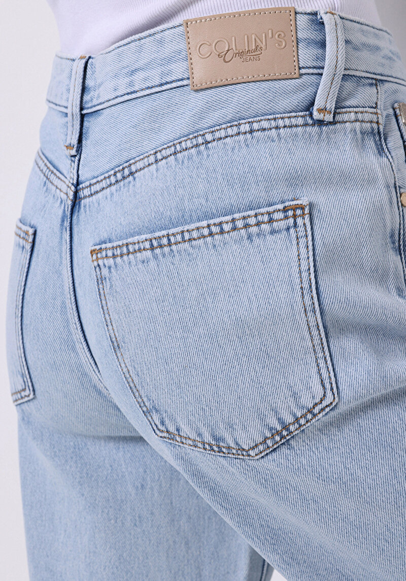 Показати інформацію про 970 Berry Джинси Жіночі Блакитні Класичного Крою Cl1075183