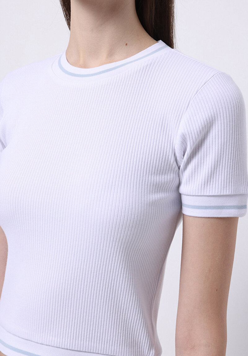 Показати інформацію про Светр Із Коротким Рукавом Жіночий Білий  Cl1074597