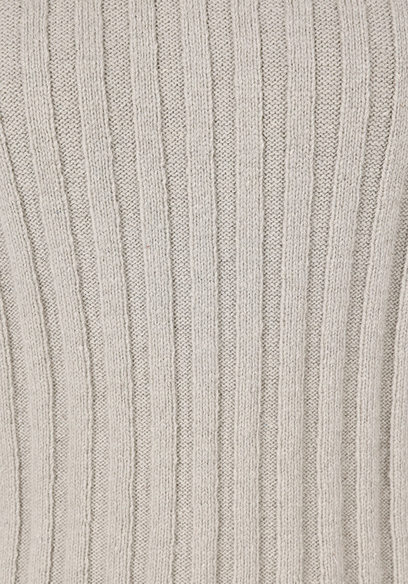 Показати інформацію про Светр Жіночий Зелений  Cl1071116