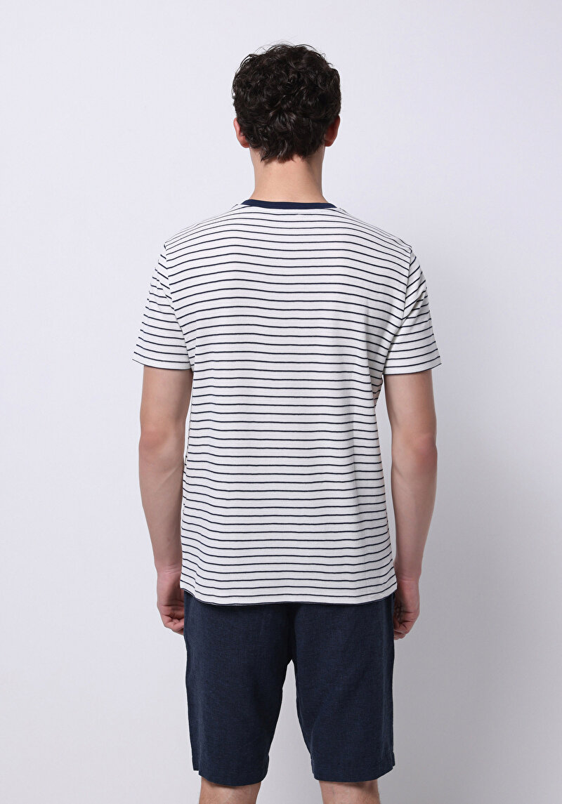 Показати інформацію про Футболка З Коротким Рукавом Чоловіча Блакитна  Cl1074200