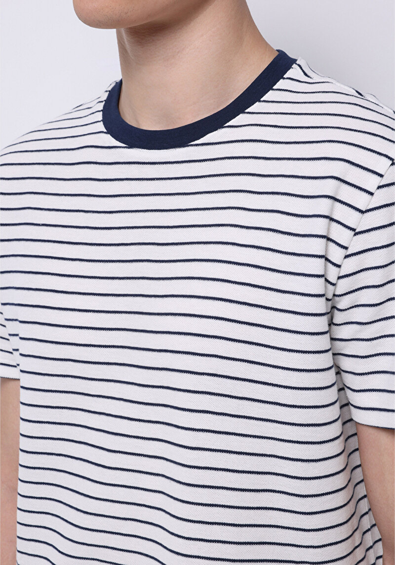 Показати інформацію про Футболка З Коротким Рукавом Чоловіча Блакитна  Cl1074200