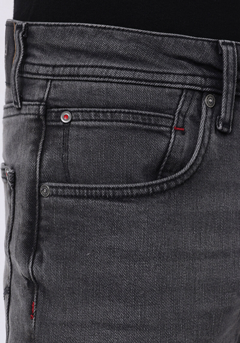 Показати інформацію про 044 Karl Джинси Чоловічі Чорні Прямого Крою Cl1076839