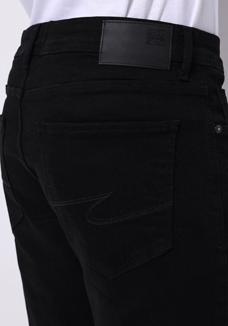 Показати інформацію про 045 David Джинси Чоловічі Чорні Класичного Крою Cl1076017
