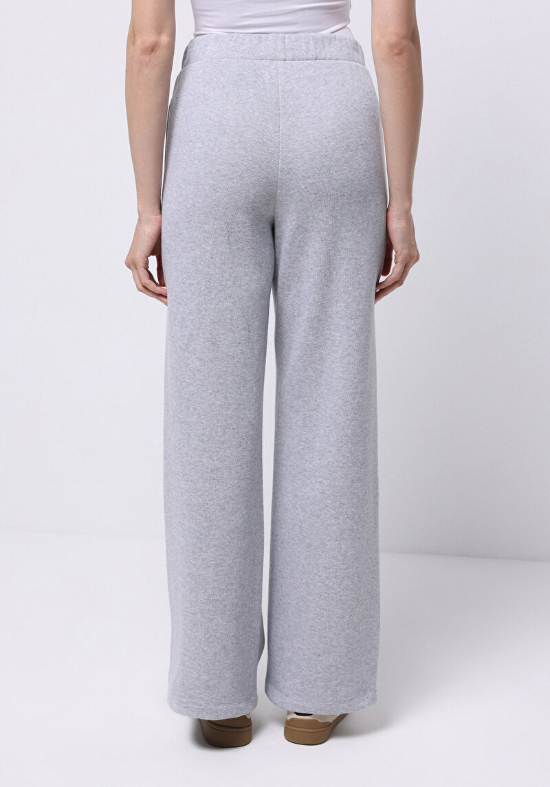 Показати інформацію про Спортивні Брюки Жіночі Сірі  Cl1076448