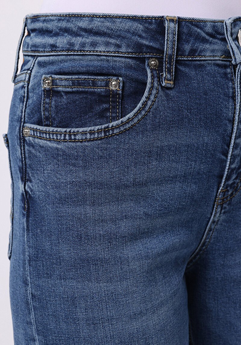 Показати інформацію про 970 Berry Джинси Жіночі Блакитні Класичного Крою Cl1076778