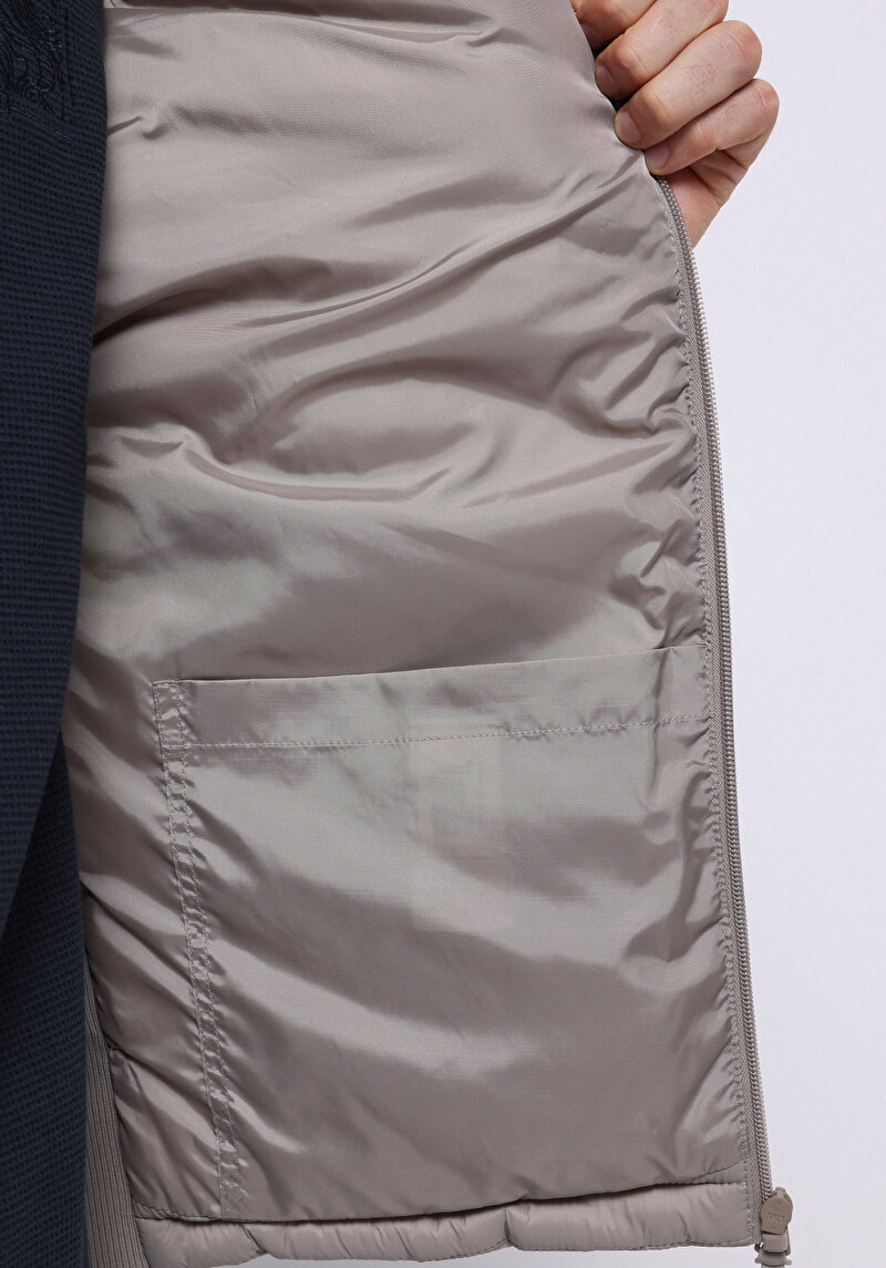 Показати інформацію про Жилет Чоловічий Бежевий  Cl1071238