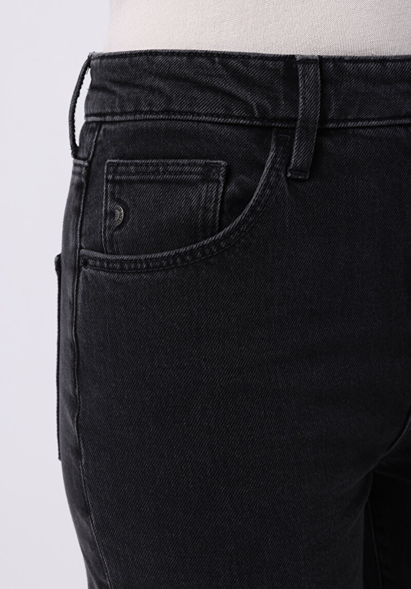 Показати інформацію про 884 Lauren Джинси Жіночі Чорні Прямого Крою Cl1076565