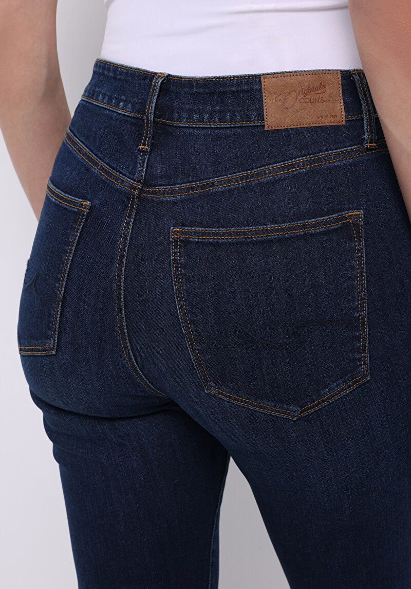 Показати інформацію про 792 Mila Джинси Жіночі Сині Класичного Крою Cl1076744