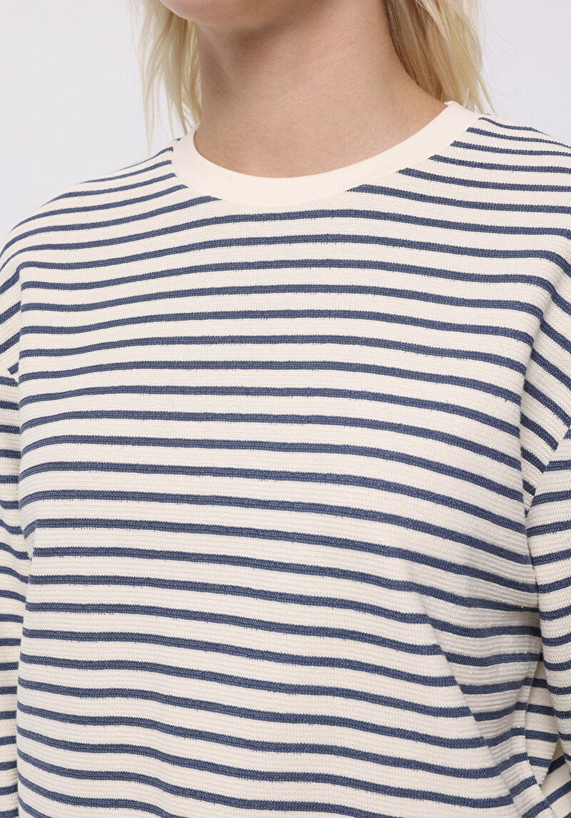 Зображення Светри Жіночий Блакитний